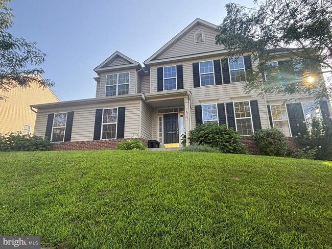 Building Photo - 7536 Pinewild Rd