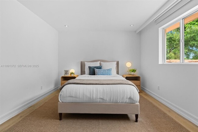 Building Photo - 575 Bay Point Rd