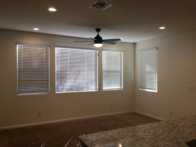 Building Photo - Welcome to Riverstone!!!