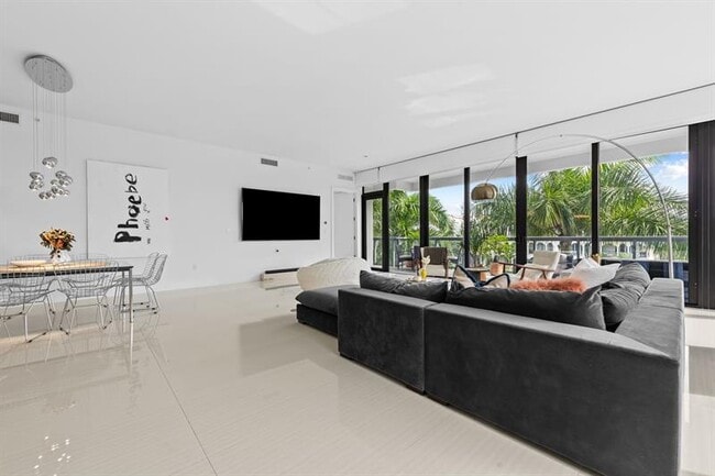 Building Photo - 60 Hendricks Isle