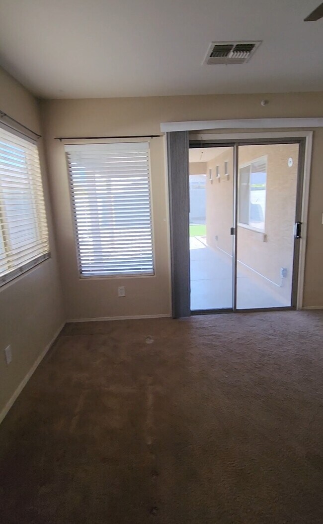 Building Photo - 44049 W Neely Dr