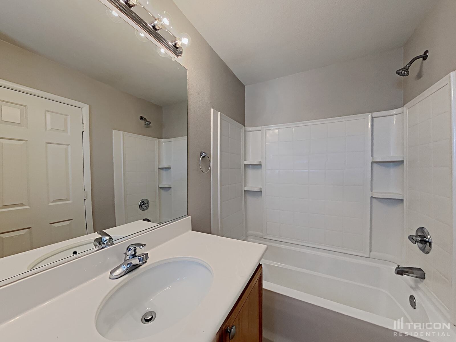 Building Photo - 4207 English Walnut Ct