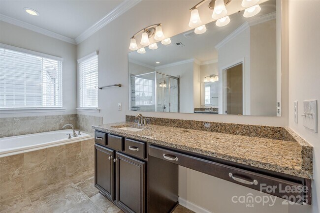 Building Photo - 327 Hawks Creek Pkwy
