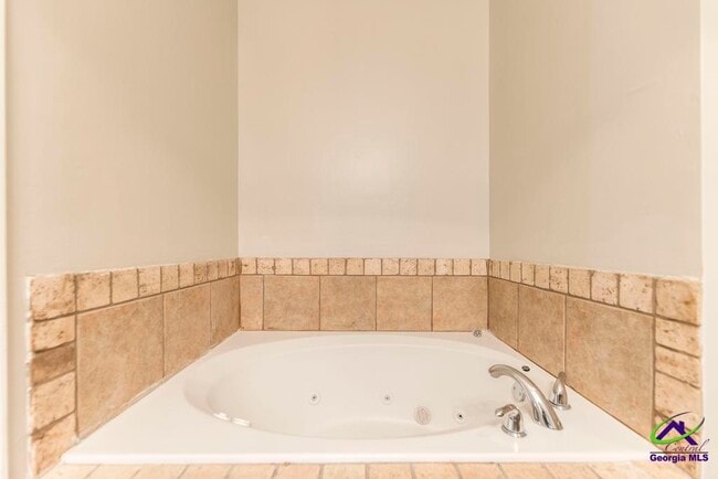 Building Photo - 206 Beau Claire Cir