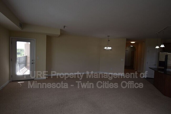 Building Photo - 1155 Ford Rd