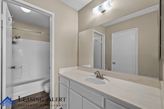 Building Photo - 27614 Nugget Dr