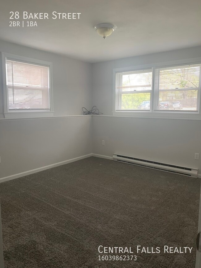 Building Photo - 28 Baker St