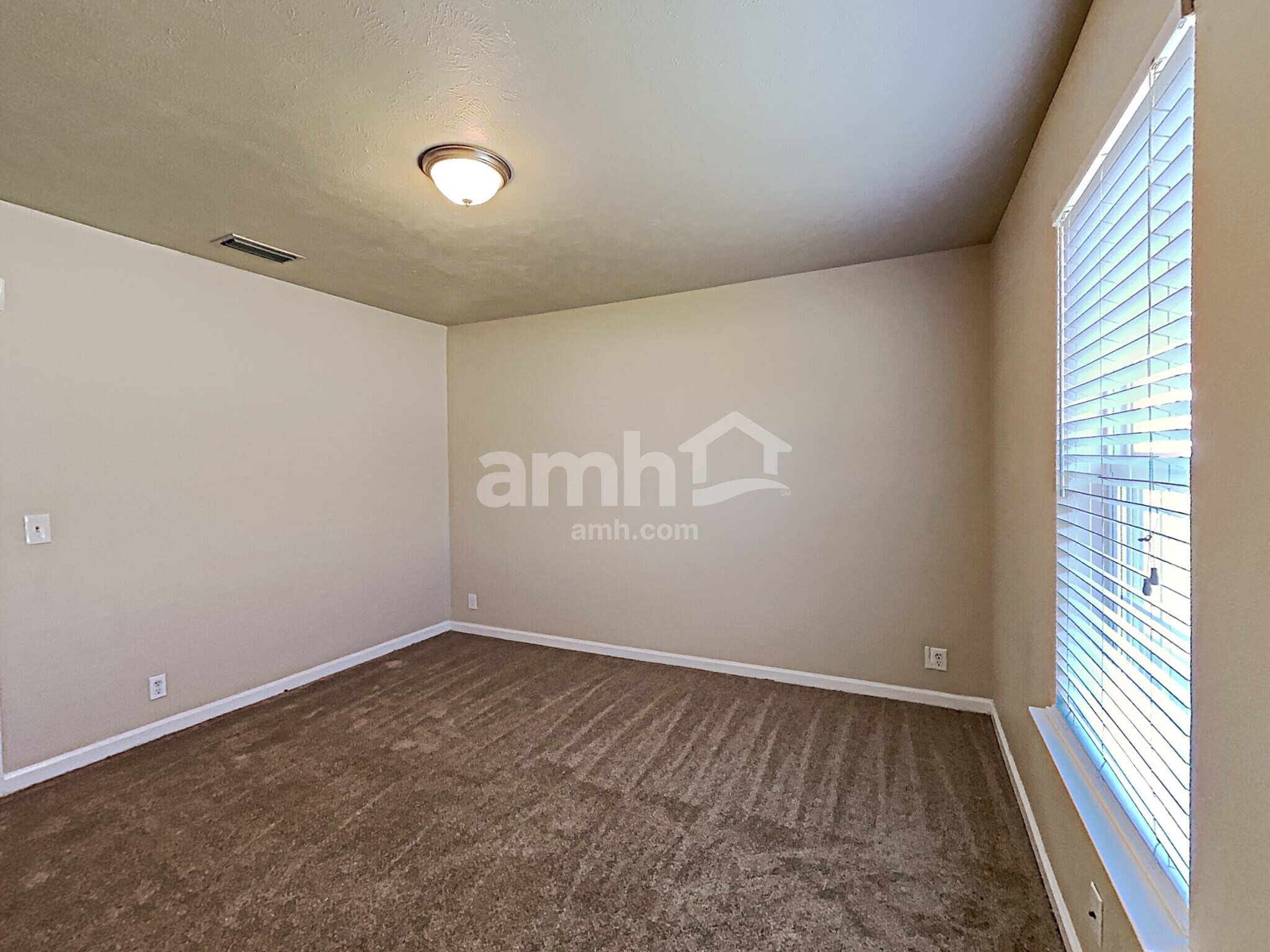 Building Photo - 4489 Lavergne Couchville Pike