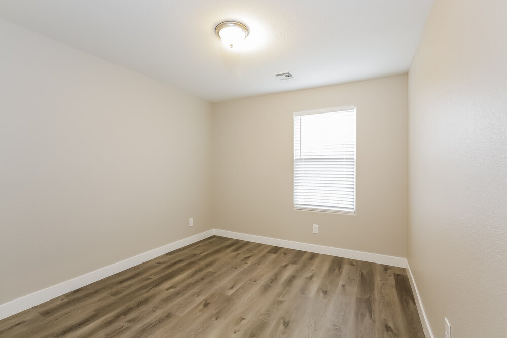 Building Photo - 7333 Caballo Range Ave