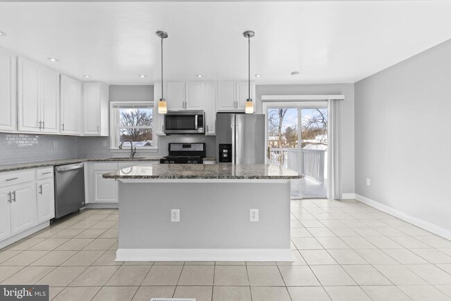 Building Photo - 1316 Wilson Rd