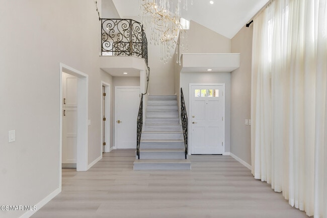 Building Photo - 24739 Vía Madera