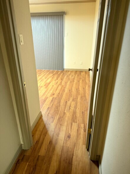 Building Photo - 4557 N O'Connor Rd