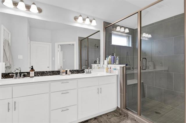 Building Photo - 525 Teton St