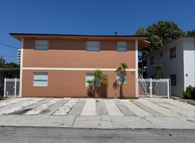 Building Photo - 2647 SW 28th Ct