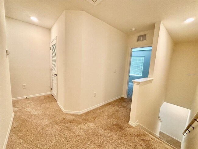 Building Photo - 1232 Yellow Finch Dr