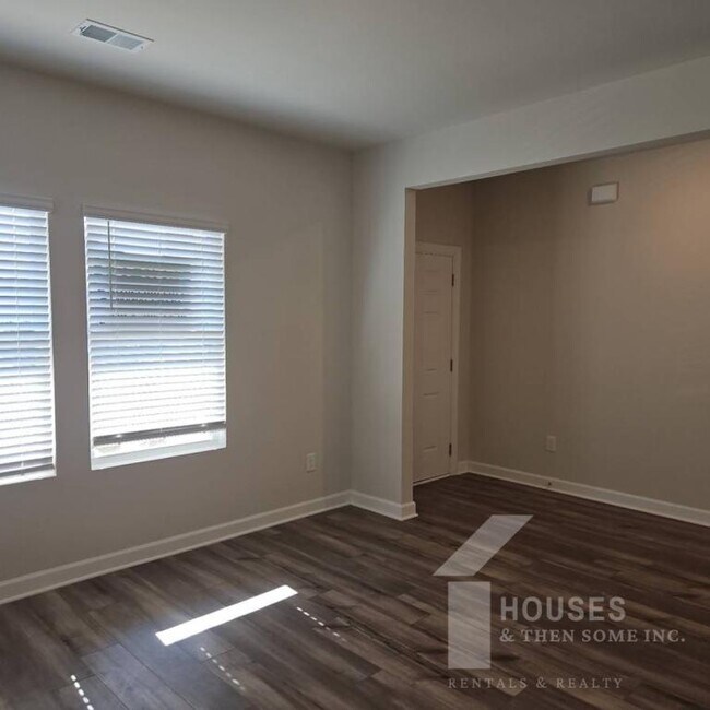 Building Photo - 185 Vickery Rd