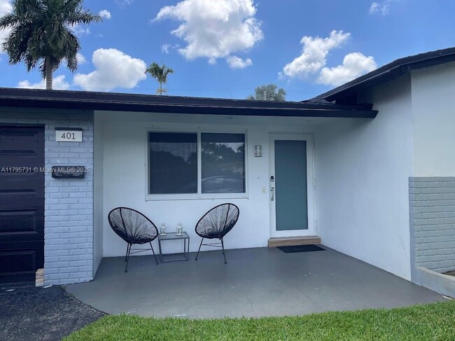 Building Photo - 401 S Highland Dr
