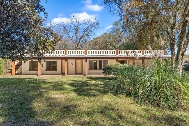 Primary Photo - Spacious & Modern 2-Bedroom Duplex in Private Lake Jackson Setting – Tallahassee