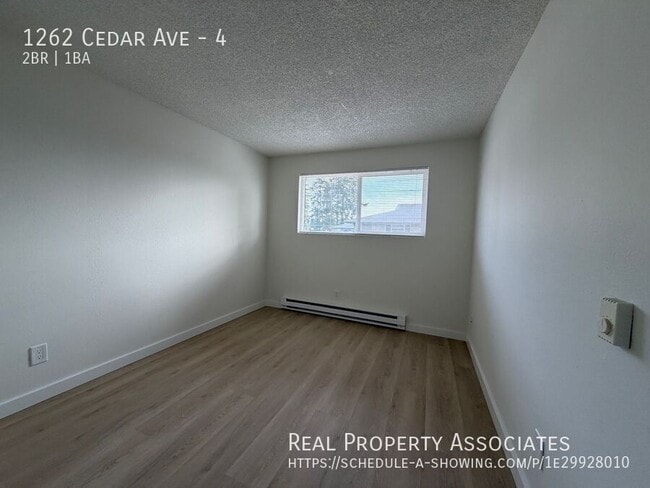 Building Photo - 1262 Cedar Ave