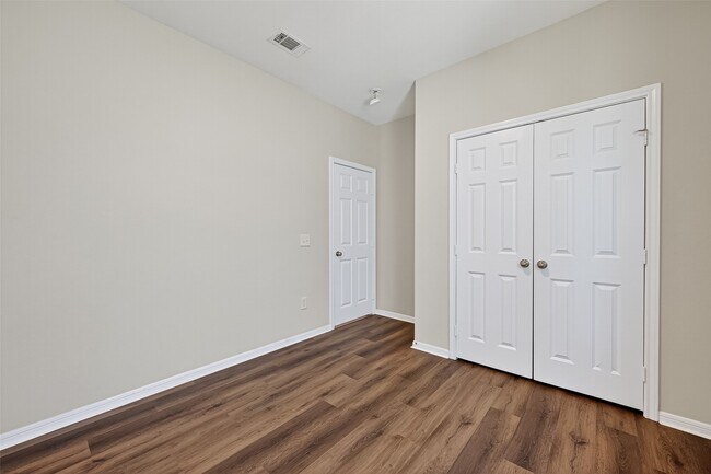 Building Photo - 4707 Prairie Chase Dr