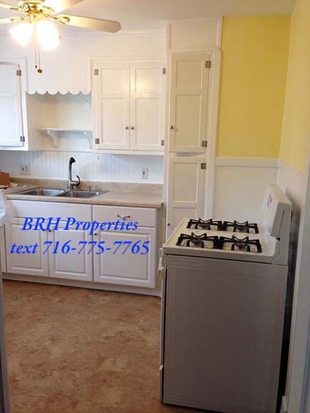 Building Photo - 100 Somerton Ave