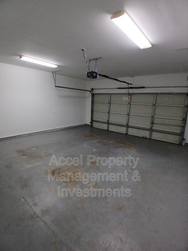 Building Photo - 130 San Jacinto St