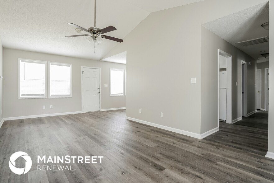 Building Photo - 1499 Smokey Mountain Dr