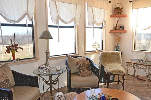 Building Photo - 575 Doe Creek Rd