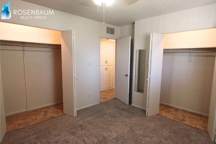 Building Photo - 1020 N Pueblo Dr