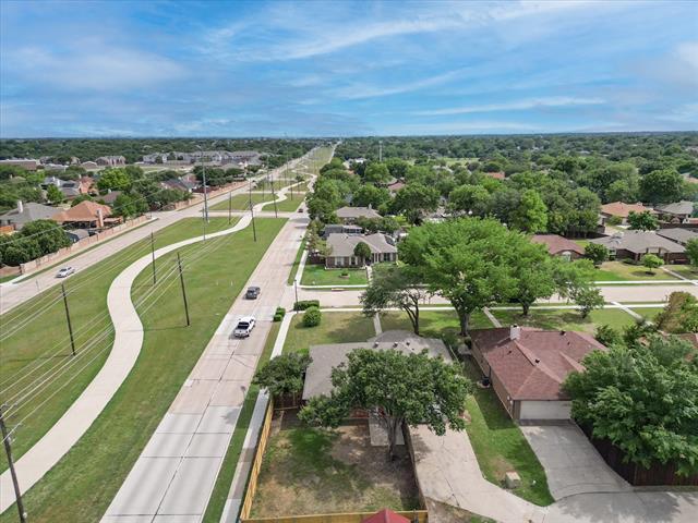 Building Photo - 1501 Springaire Ln