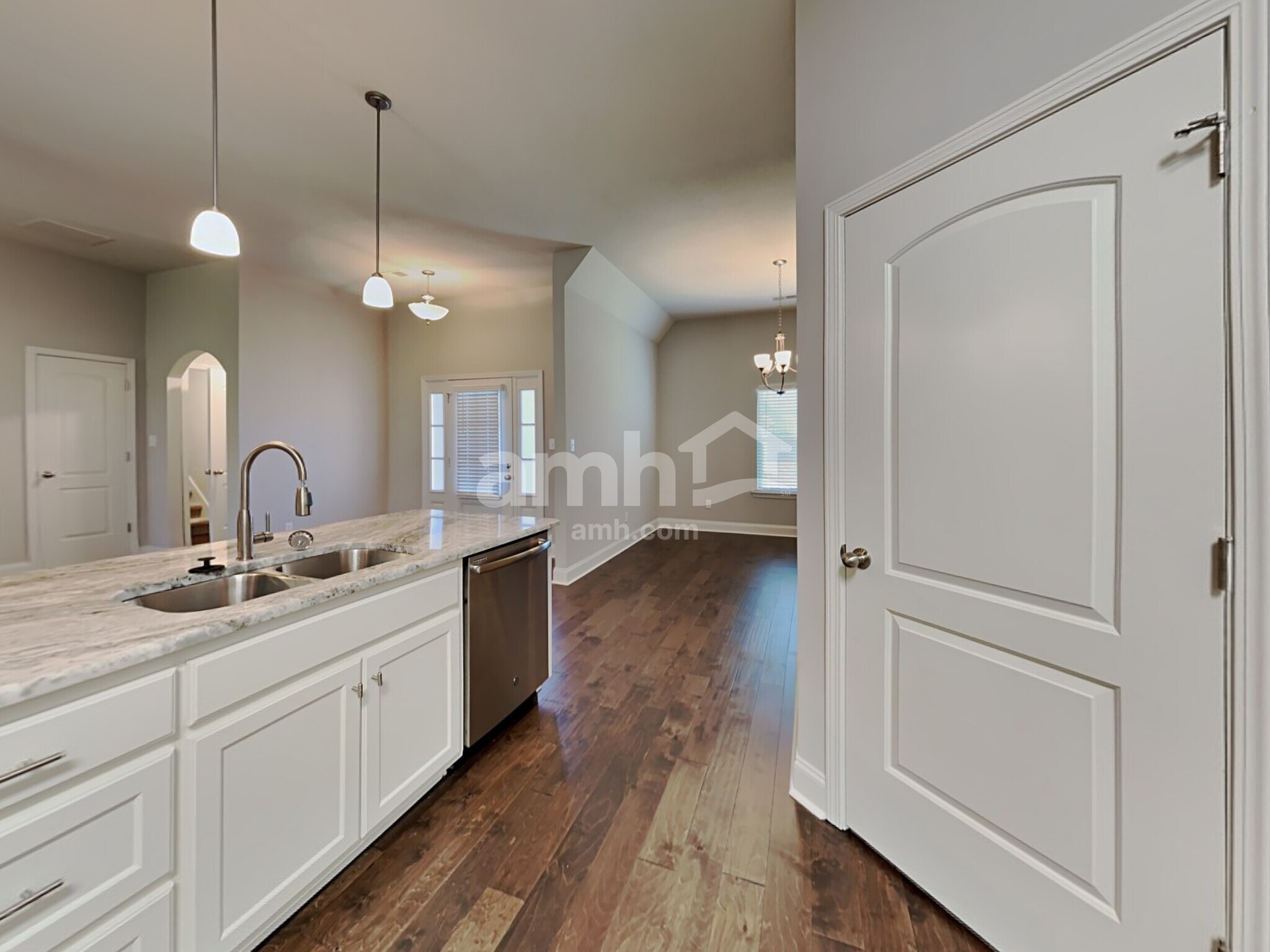 Building Photo - 3670 Dorrie Cir