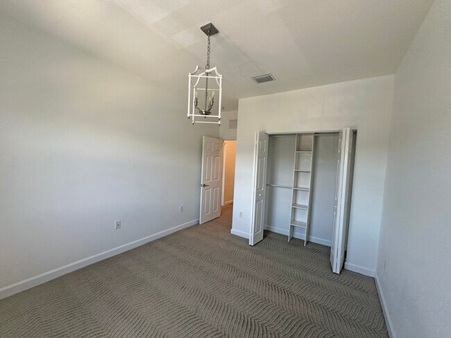 Building Photo - Stylish 3-Bedroom Home with Pool, Garage &...