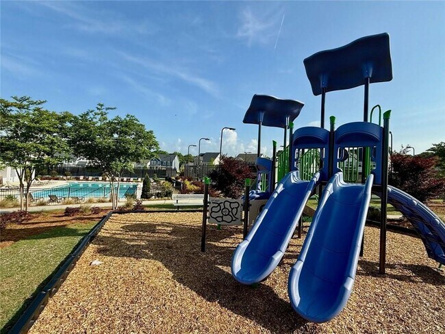 Building Photo - 5575 Coltman Dr