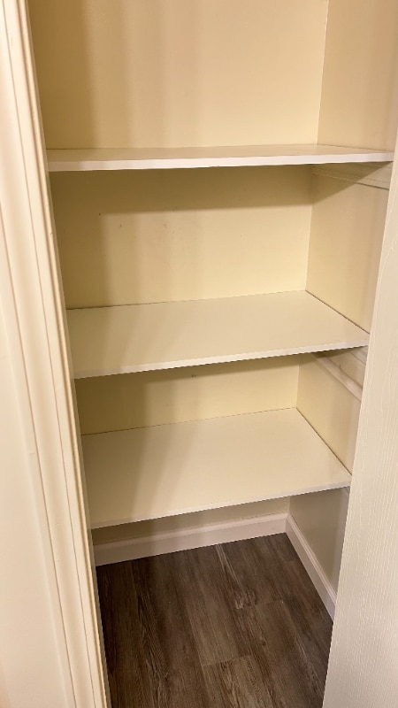 Building Photo - 807 Rainbow Dr