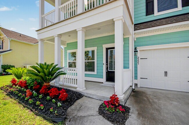 Building Photo - 2223 Blue Crane Cir