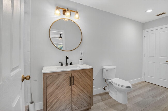 Building Photo - 6701 Hillside Ln