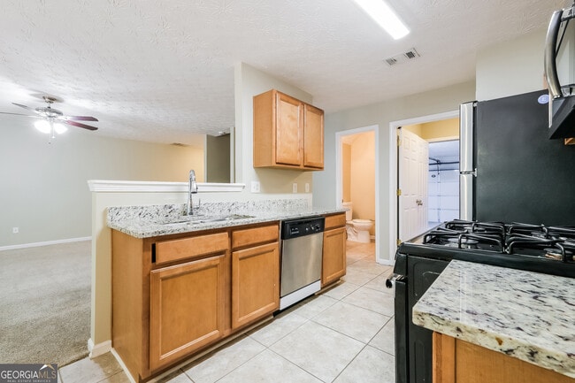 Building Photo - 534 Shadow Valley Ct