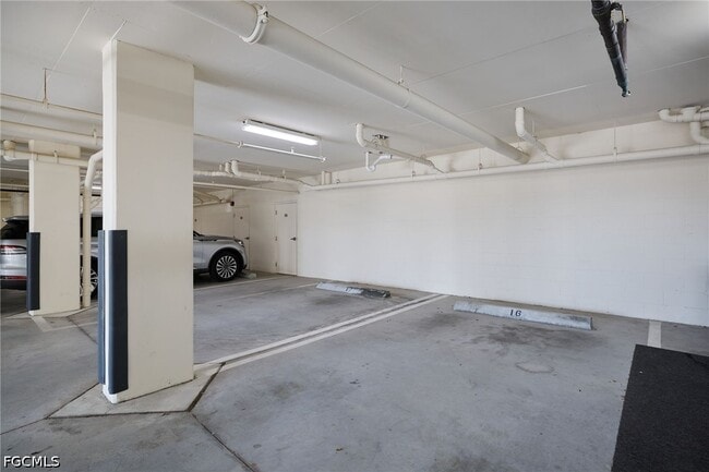 Building Photo - 5702 Cape Harbour Dr