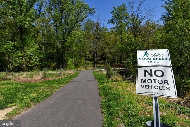 Building Photo - 11361 King George Dr