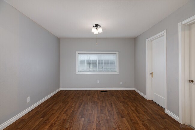 Building Photo - 840 West St