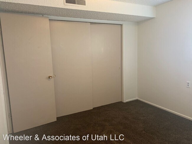 Building Photo - 546 E 450 S