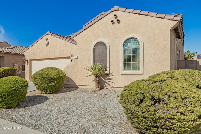 Building Photo - 23862 W Harrison Dr