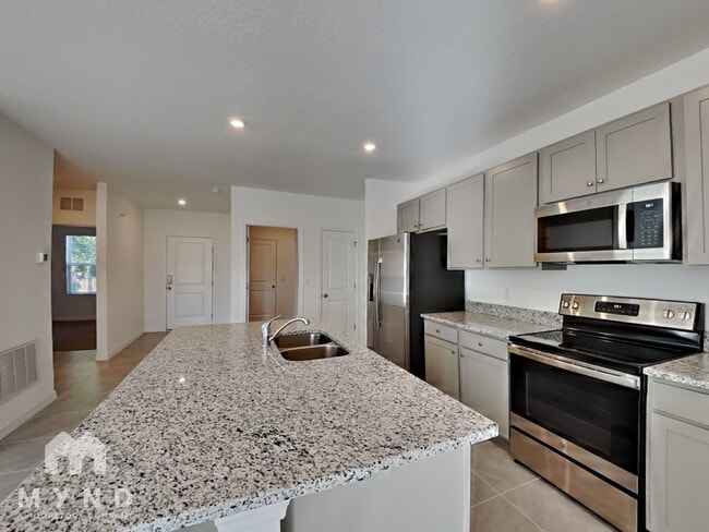 Building Photo - 6975 Faben Ln