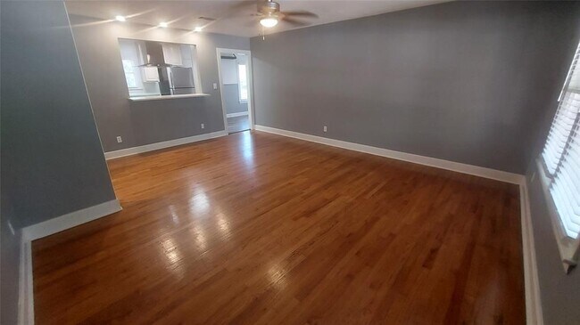 Building Photo - 1411 Ruth Ave