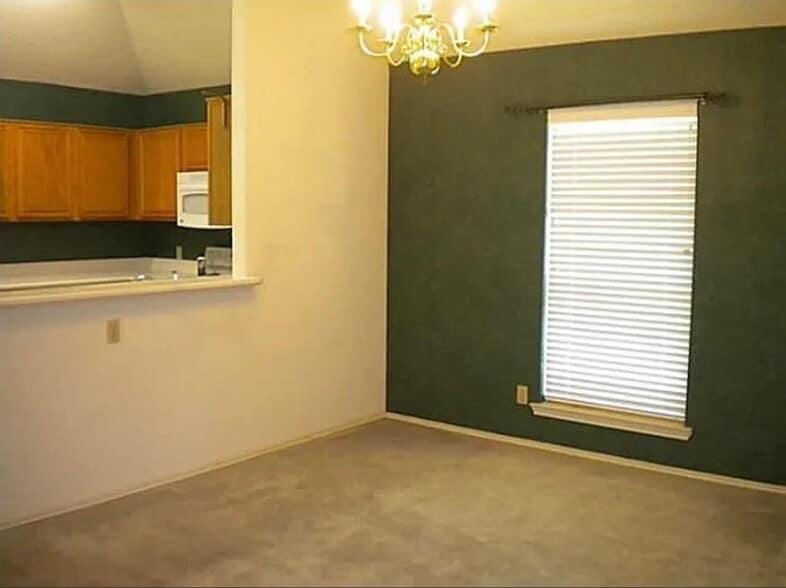 Building Photo - 6332 Longmont Trail