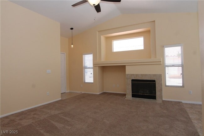 Building Photo - 5934 Gingham St