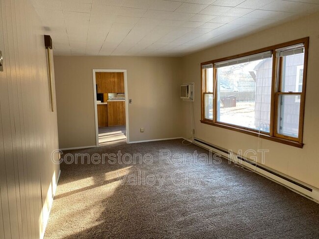 Building Photo - 217 Central Ave S