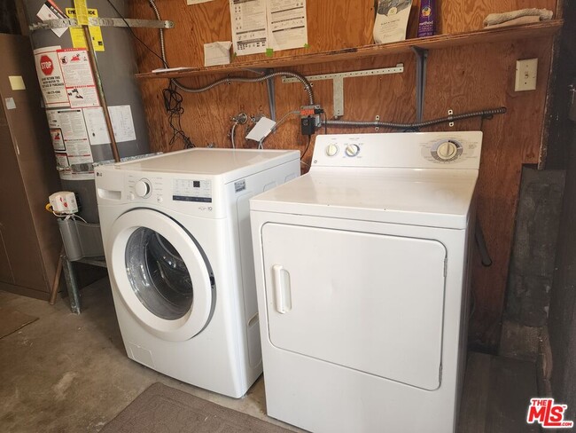 Building Photo - 1163 N Genesee Ave