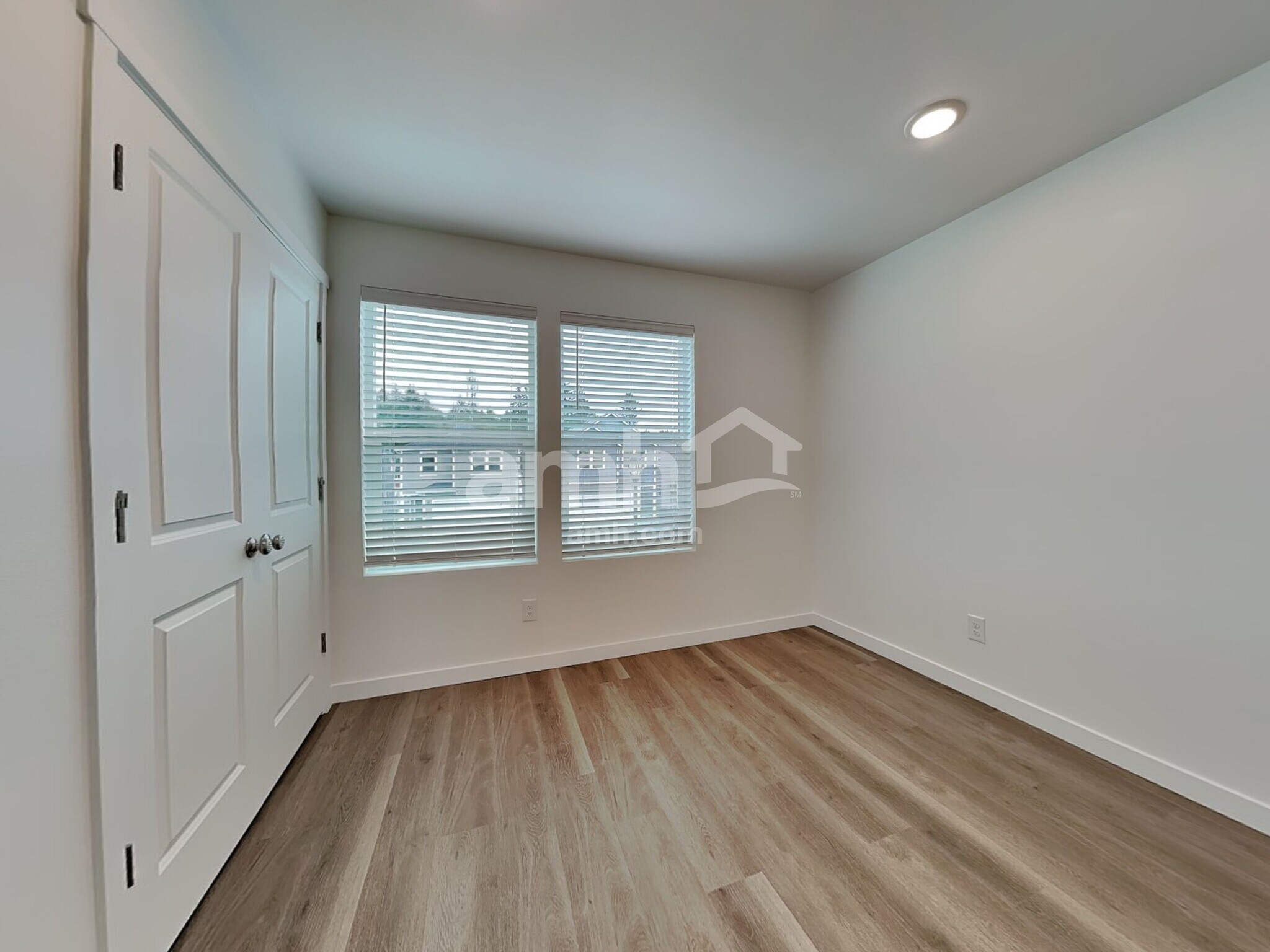 Building Photo - 5019 Washington St SE