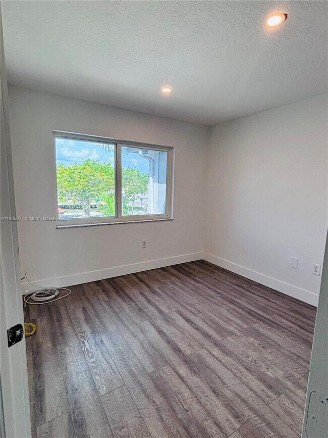 Building Photo - 12975 SW 28th Ct